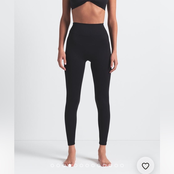 SKIMS Pants - SKIMS MATTE LEGGINGS